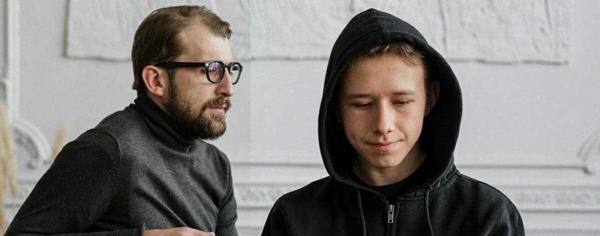 Substance abuse counselor working with a patient.